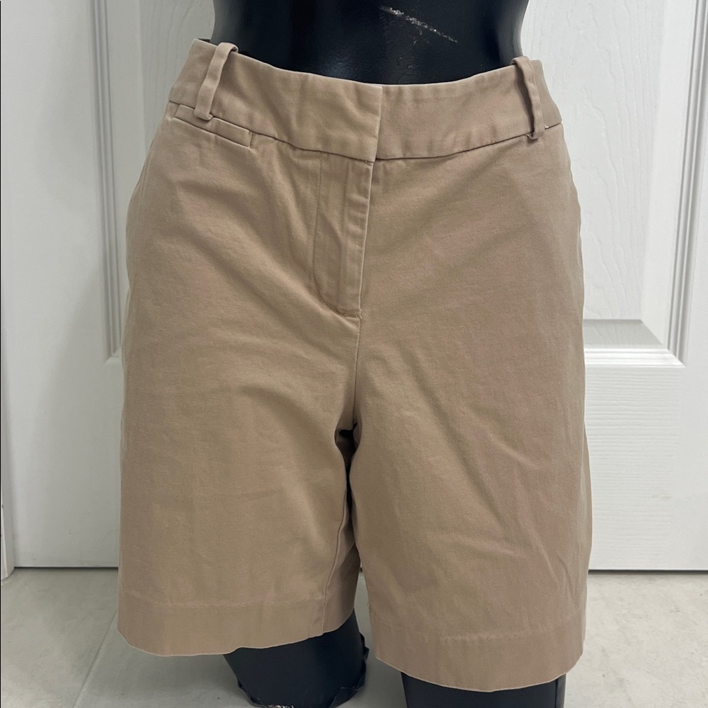 Talbots Women's Classic Beige Bermuda Shorts size 4
